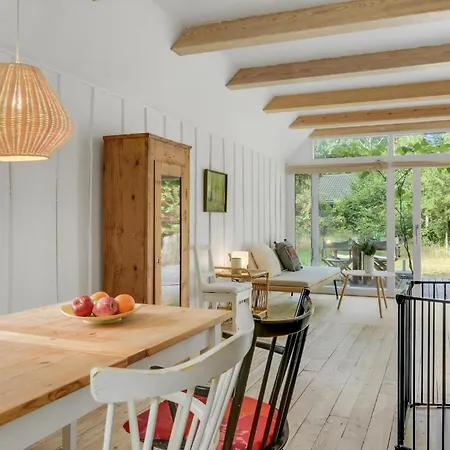 Feriehus 2 Bedroom Beautiful In *