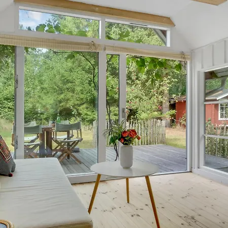 2 Bedroom Beautiful In *