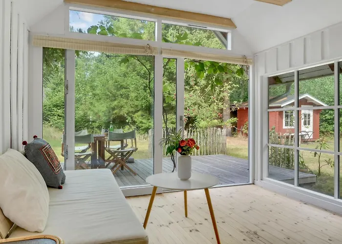 2 Bedroom Beautiful In *